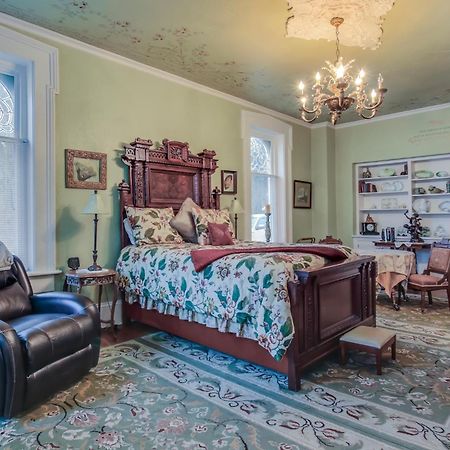 Baert Baron Mansion Bed & Breakfast Zeeland Exterior photo